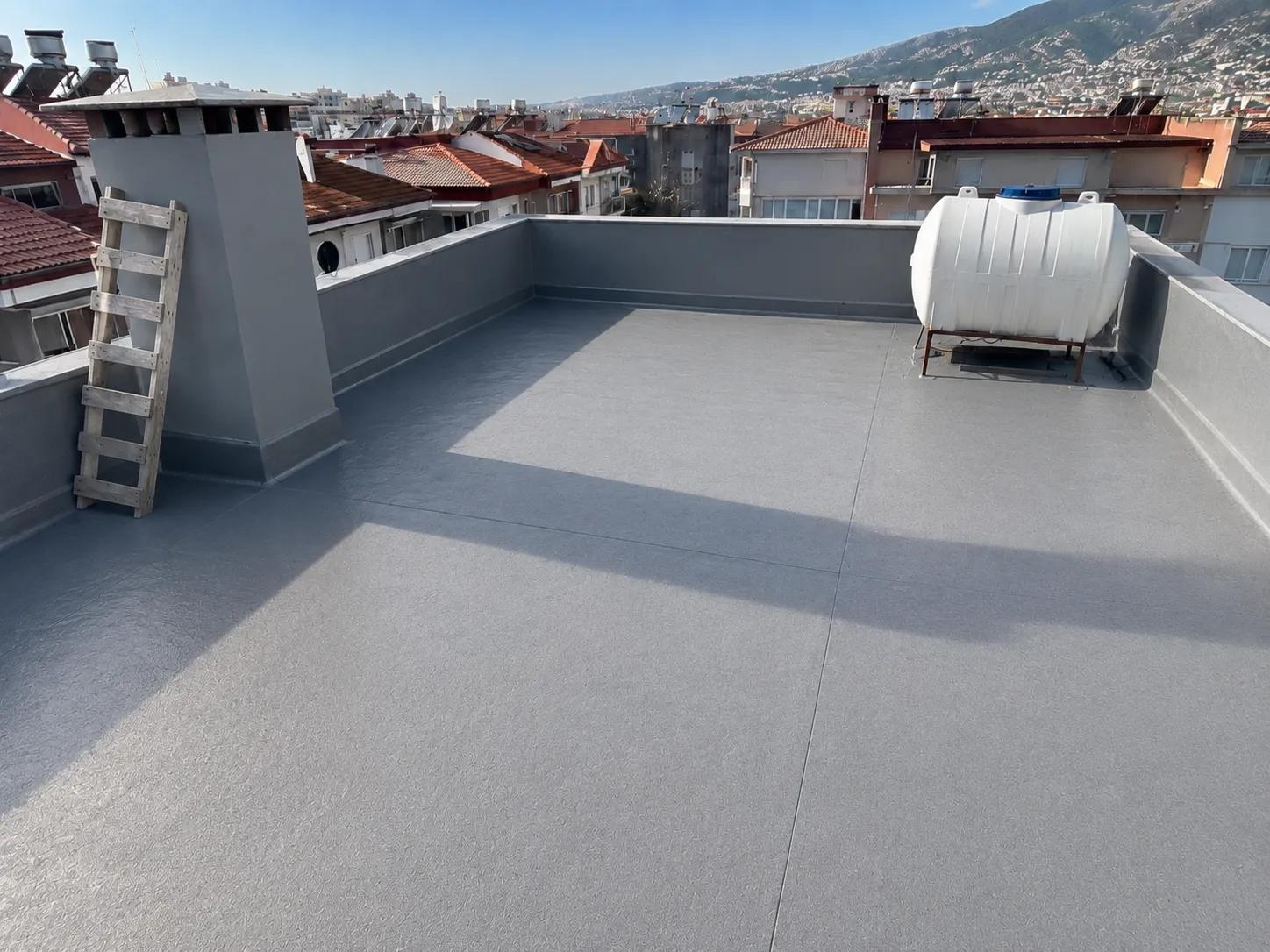 çatı İsı yalıtımı sonrası apartman çatısı teslim görünümü