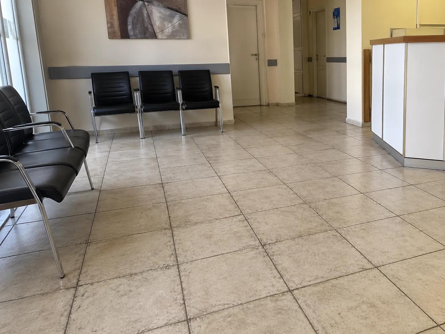 Eski klinik zemini