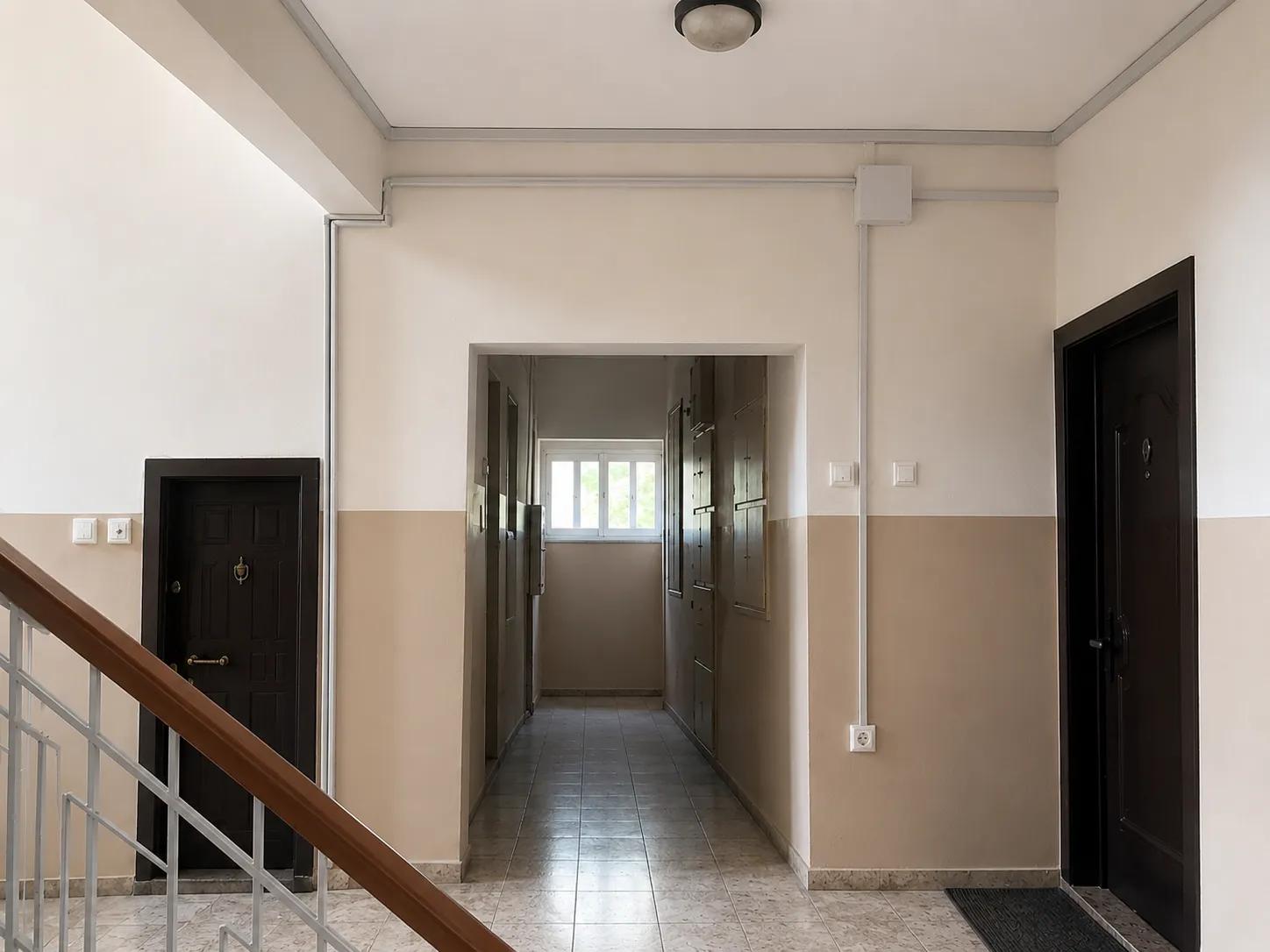 kablo çekimi (elektrik hattı) sonrası apartman ortak alanı teslim görünümü