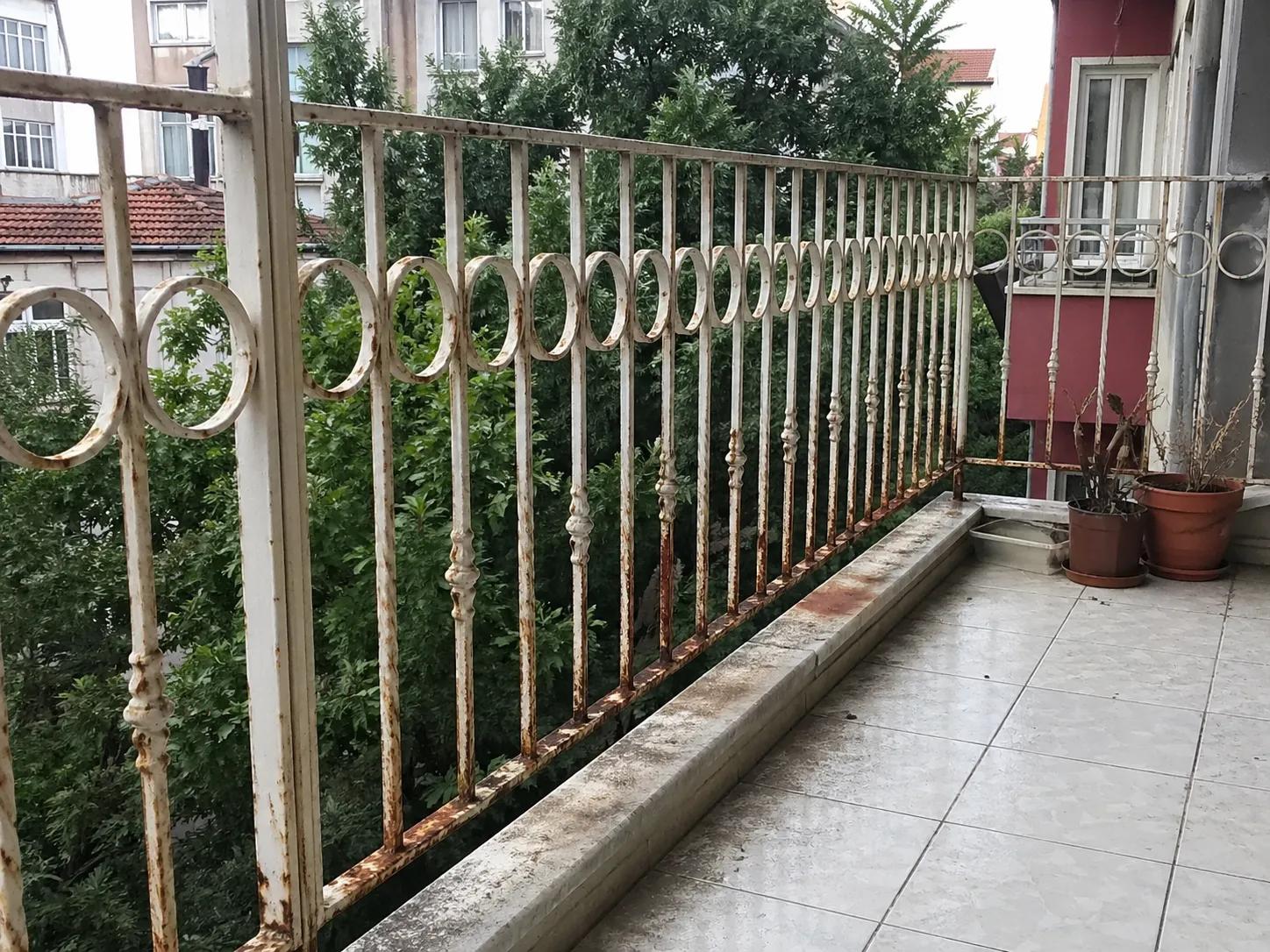 Paslı balkon korkuluğu