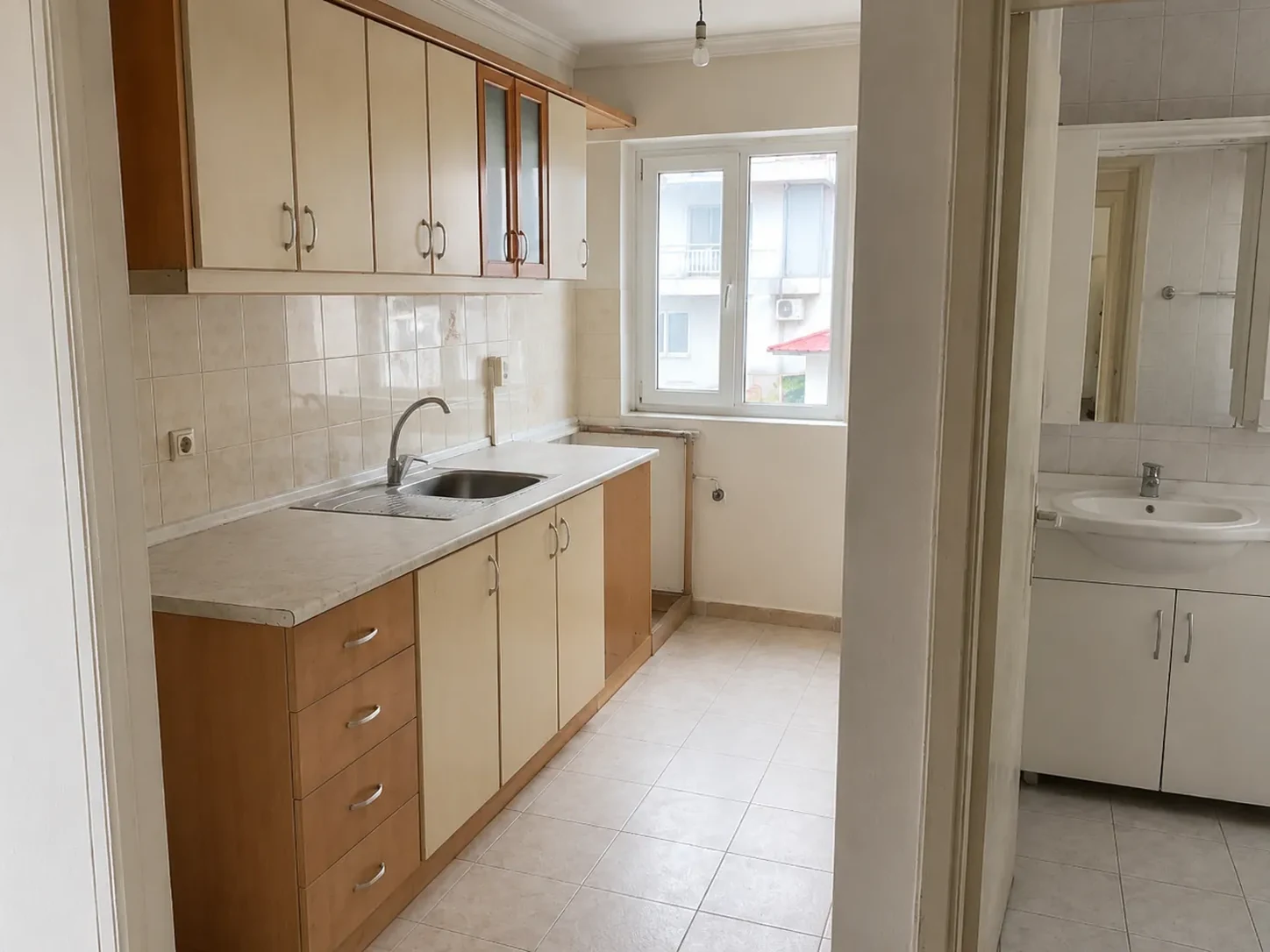 Kiraya Verilecek Ev Mutfak ve Banyo Hızlı Yenileme Planı sonrası görünüm
