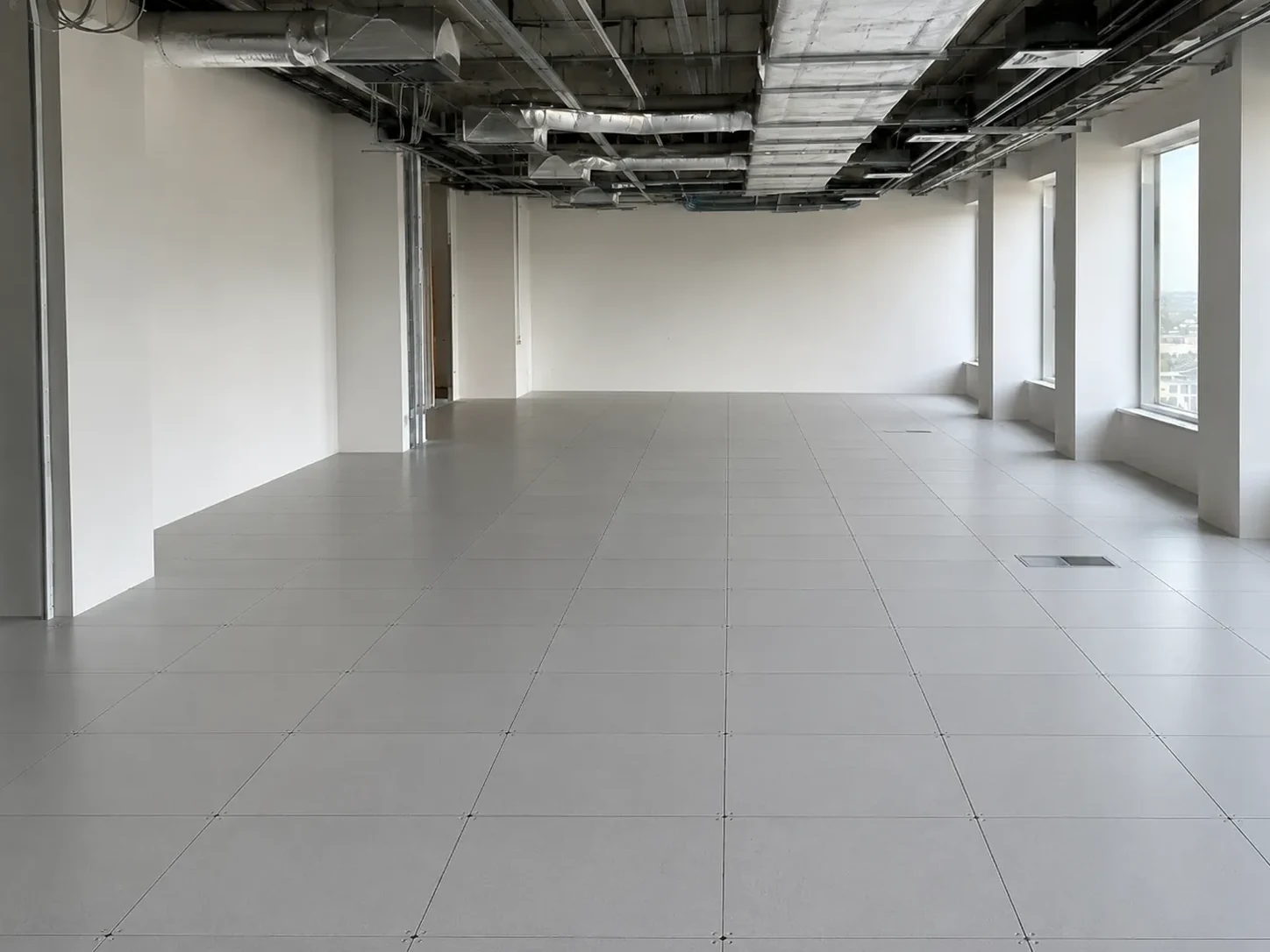 Ofis Yükseltilmiş Döşeme ve Altyapı Planı sonrası görünüm